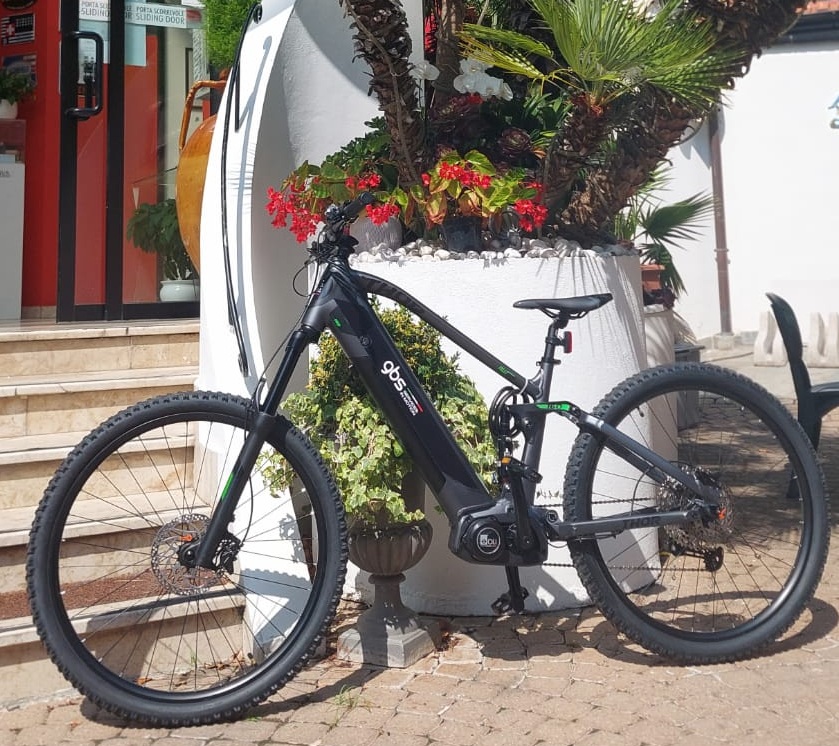 Esplora la Baia del Sole in libertà: arrivano le nuove E-Bike Wellness dell’Hotel Aida!
